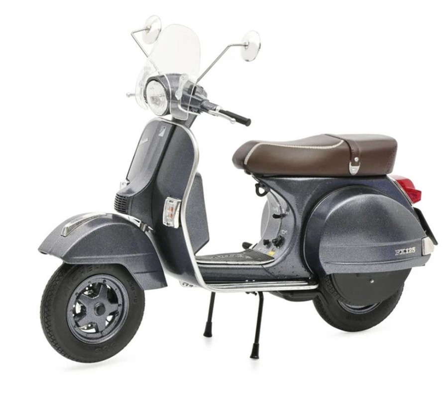 Dekoration BADER | Vespa Px 125 Mit Windschutzscheibe